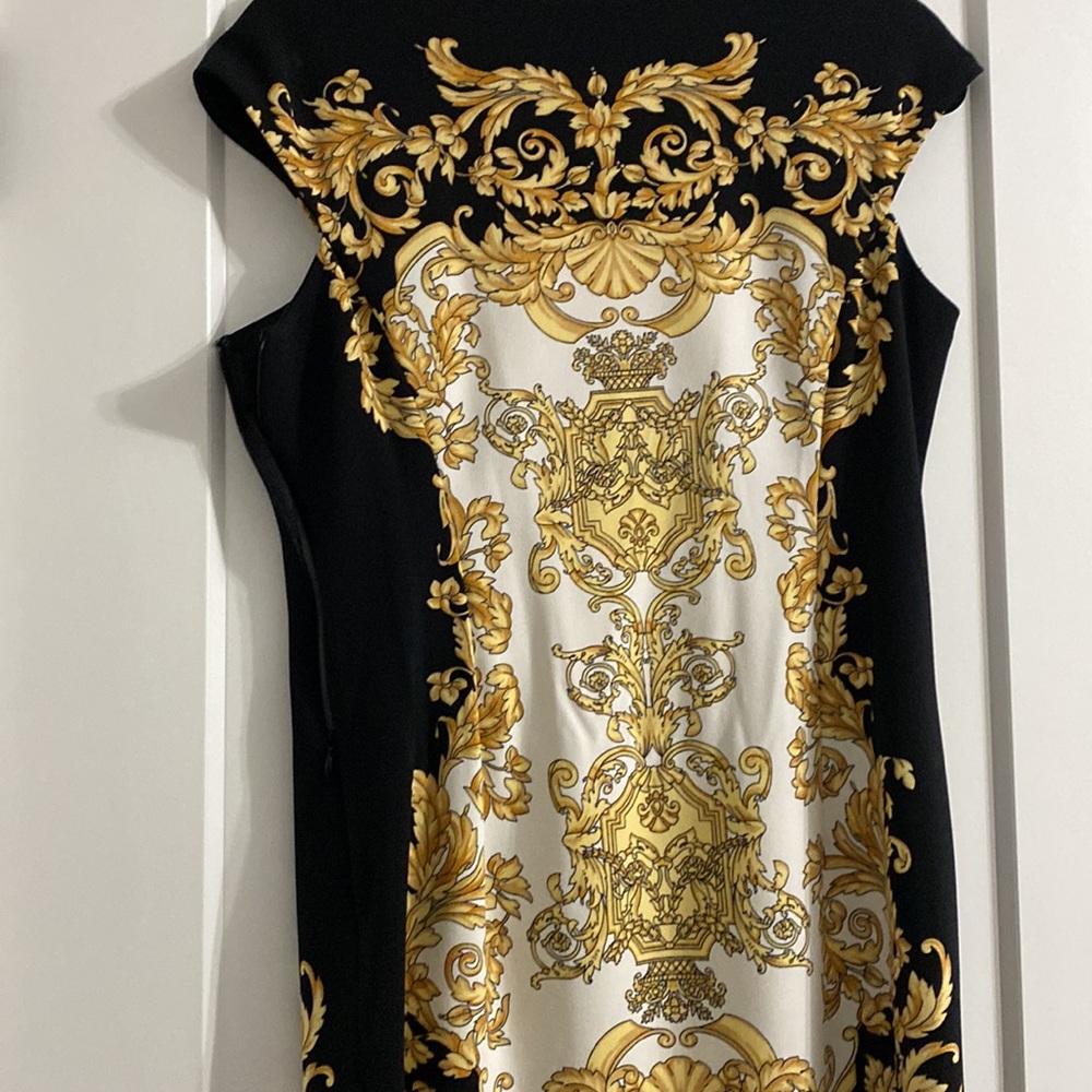 Sheath Dress - Picture 4 of 5
